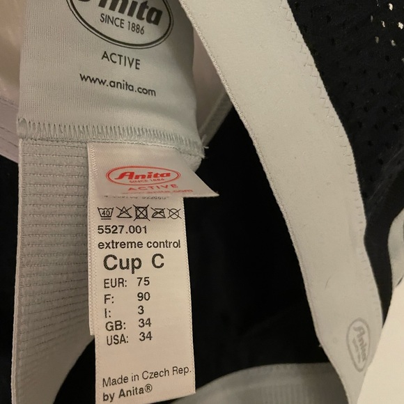 Anita active extreme control bra - Picture 2 of 3